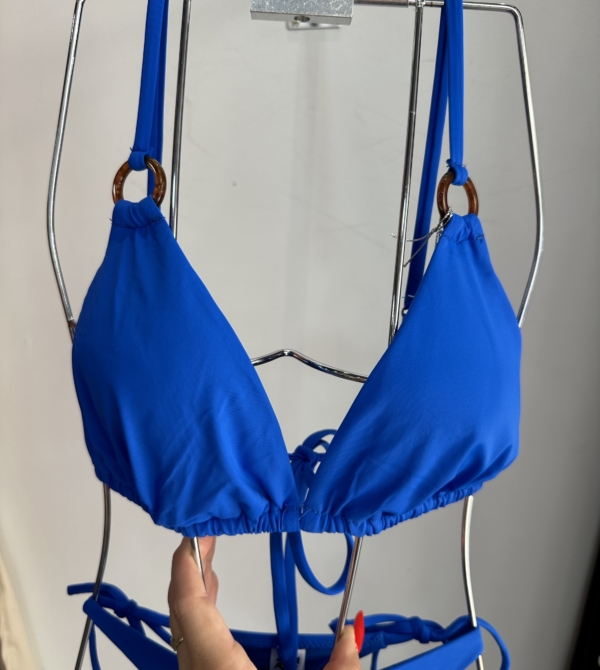 Top bikini triángulo arito