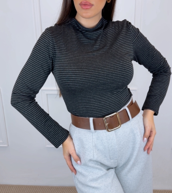 Top semicuello rayitas